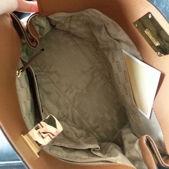 Michael Kors Astrid satchel - Picture 5 of 8